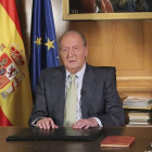 El rey Juan Carlos anuncia su abdicación en discurso televisado