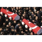 Entierro de las víctimas de los atentados de Estambul.
