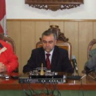 Rubio, Palazuelo y Blanco presentaron ayer el curso de extensión universitaria.