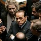 Berlusconi charla en el Congreso con diputados de su coalición