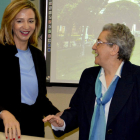 Alicia García, junto a la superiora de las Hermanas Hospitalarias.