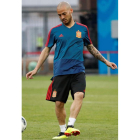 David Silva durante el entrenamiento de la selección española. JAVIER ETXEZARRETA