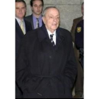 El presidente Fraga, ayer, a su salida del hospital