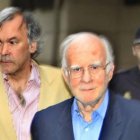 Teddy Bautista, ayer, a la salida de la Audiencia Nacional.
