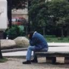 El perfil de la persona deprimida corresponde a un joven que tiene problemas emocionales