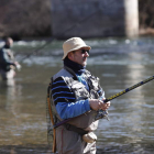 Queda poco más de una semana para que la temporada de pesca baje el telón. JESÚS F. SALVADORES