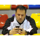 Carlos Pollán en un entrenamiento del Reale Ademar.