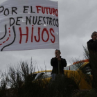 Protesta llevada a cabo en Riaño en marzo de 2013, cuando Educación quiso suprimir primero y segundo de la ESO. JESÚS F. SALVADORES.