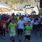 Un total de 220 corredores de todas las edades participaron en la primera edición de la Carrera Solidaria de Villablino que fue todo un éxito.