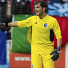 Casillas, durante un partido con el Oporto esta pretemporada.