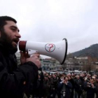 Protestas ante la sede de la televisión Imedi.