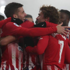 Lucas Hernández inició la victoria del Atlético de Madrid ante el Huesca con un gol en la primera mitad del encuentro. JAVIER CEBOLLADA
