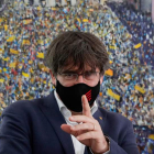 Carles Puigdemont posando para una foto antes de un meeting en Cataluña. STEPHANIE LECOCQ