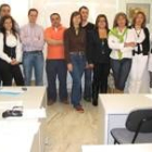 Los componentes de la candidatura a la directiva de Asemac posan para una foto de familia
