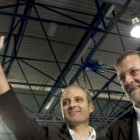 Camps y Rajoy saludan durante un acto del Partido Popular, en una imagen de archivo.