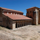 El Monasterio de San Miguel de Escalada es el gran referente de la ruta. JESÚS F. SALVADORES