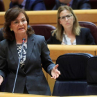 La vicepresidenta del Gobierno, Carmen Calvo, interviene durante la sesión de control al Gobierno en el Pleno del Senado, este martes en Madrid.