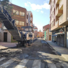 Inicio de las obras ayer en la calle Mercado. A. RODRÍGUEZ
