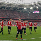 Muniain celebra el primer gol del Athletic ante la Real en San Mamés. LUIS TEJIDO