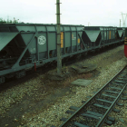 Imagen histórica de la línea del ferrocarril a su paso por la estación de Cubillos del Sil. L. DE LA MATA