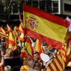 Profusión de banderas en la manifestación de Societat Civil Catalana.