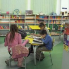 Niños leyendo en la Casa de Cultura de Pinilla