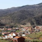 Ligada a la mina durante largas décadas, Cistierna alcanzó su pleno auge con la construcción de la línea La Robla-Valmaseda que tendrá en la localidad una de sus estaciones más importantes. Hoy en día se ha convertido en un moderno municipio rural rodeado