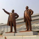 Las estatuas de los líderes norcoreanos son una de las atracciones más importantes.