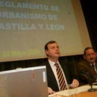 Antonio Silván y el delegado de la Junta, en la jornada de Urbanismo