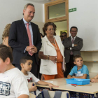 Fabra y Barberá, en el centro, ayer en la inauguración del curso escolar.