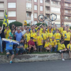 Los peñistas de La Bañeza de la UD Las Palmas celebraron el ascenso por todo lo alto.