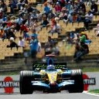 Fernando Alonso, durante los entrenamientos libres de ayer