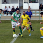 Roberto Puente reapareció tras su sanción marcando dos de los cinco goles locales. MARCIANO PÉREZ