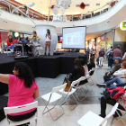 Los clientes que acuden estos días al centro comercial El Rosal de Ponferrada cuentan con un nuevo espacio de ocio.
