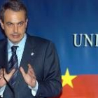Zapatero, durante la conferencia de prensa que ofreció en Bruselas