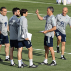 Luis Enrique dirigió ayer la primera sesión preparatoria del combinado nacional. KIKO HUESCA