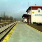 Estación de Feve a la altura de San Feliz de Torío