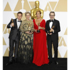 Sam Rockwell, Oscar al mejor actor de reparto, Frances McDormand, premio a la mejor actriz principal; Allison Janney, Oscar a la mejor actriz secundaria y Gary Oldman, Oscar al mejor actor principal.