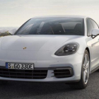 Porsche Panamera 4 E-Hybrid.