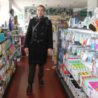 El farmacéutico Jesús Izquierdo fue maniatado por el ladrón en su farmacia en Eras.