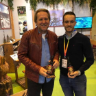 Schuster  con el responsable del proyecto cervecero Doce Setenta, Juan José Villanueva