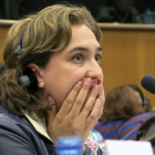 Ada Colau, en la presentación de sus reivindicaciones ante la Comisión de Peticiones del Parlamento Europeo.