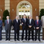Zapatero se reunió ayer en La Moncloa con los representantes de patronales y sindicatos del país