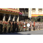 Los soldados recibieron el caluroso abrazo de sus familiares y vecinos en un acto que premió la labor que han realizado durante cinco meses en Afganistán.