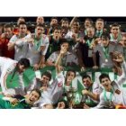 Los integrantes de la selección española celebran otro éxito internacional, el oro en el Europeo.