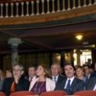 Aznar, con el conseller de Cultura de la Generalitat, visitando el Palau de la Música