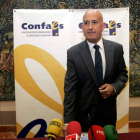 Rueda de prensa del presidente de Confaes, Juan Antonio Martín Mesonero.