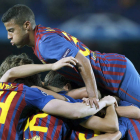 Los jugadores del Barça celebran uno de sus goles.