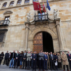 Los diputados guardaron tras el pleno un minuto de silencio por las víctimas del vuelo 4U9525.