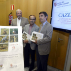 El director de Medio Natural y representantes de la Federación de Caza, en la presentación